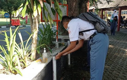 Uji Coba PTM: Siswa dari Zona Merah & Oranye Tidak Boleh Masuk 
