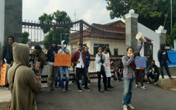 Bela Warga Wadas Purworejo, Mahasiswa di Jogja Demo Kantor BBWS