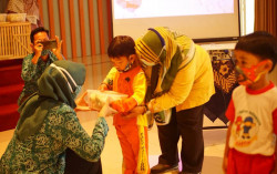 Latihan Tanggung Jawab, Anak PAUD Kota Magelang Diberi Anak Ayam
