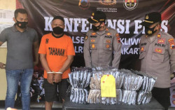 Pura-pura Jadi Buruh Angkut, Pria Ini Curi 5 Lusin Celana di Pasar Klewer