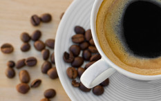 Ini Dampak Buruk Minum Kopi Berlebihan Saat Puasa