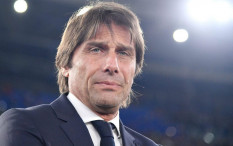 Conte Ingin Rayakan Gelar Dahulu Sebelum Bicarakan Kontrak Baru