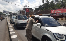 Ada-ada Saja! Pemudik Ini Coba Kelabuhi Petugas dengan Kendarai Mobil Test Drive