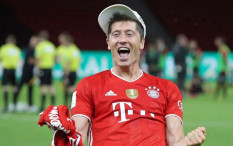 Habisi Gladbach 6–0, Munchen Pesta Juara Bundesliga
