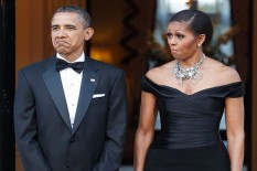 Piawai Merajut Selama Pandemi, Michelle Obama Sampai Bikin Baju untuk Keluarganya