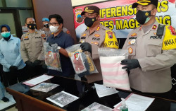 Seorang Pelajar Melahirkan di Toilet Apotek Saat PKL, Janin Dibungkus Kresek Lalu Dikubur