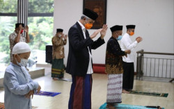 Idulfitri Barengan dengan Kenaikan Isa Almasih, Ganjar: Tuhan Punya Rencana