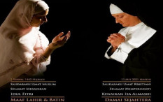 Indahnya Toleransi, Viral Foto 2 Wanita Berkerudung Ucapkan Selamat Idulfitri dan Kenaikan Isa Almasih