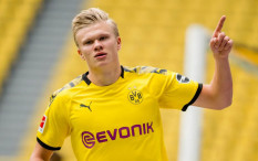 Oliver Kahn Nilai Munchen Tak Bisa Tebus Haaland dari Dortmund