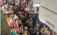 Jaga Kesehatan, Tetap Jaga Jarak kalau Terpaksa di Dalam Kerumunan