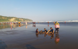 Ke Paris, Wisatawan dari Brebes Lolos Penyekatan