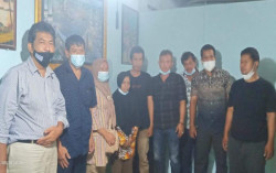 Nani Sate Beracun Didampingi Tiga Pengacara