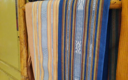 Warisan Turun Temurun Kain Tenun Sundawa, Motif Asli Tenun Pringgasela