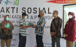 Operasi Mata Selesai dalam Hitungan Menit dan Tanpa Rasa Sakit