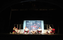 Memikat Penonton dengan Mempertahankan Idealisme Teater