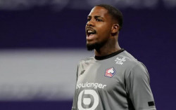 Milan Resmi Boyong Penjaga Gawang Mike Maignan