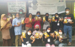 Sinergi KKN IT 048 Reguler UMY Berdayakan KWT Melati dan Remaja Desa Sentolo