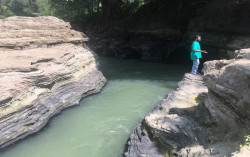 KABAR WISATA: Pernah Dipenuhi Sampah, Taman Wisata Batu Kapal Kini Ramai Pengunjung