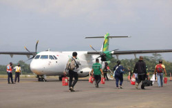 Bandara Purbalingga Resmi Beroperasi, Ini Pesawat Pertama yang Mendarat