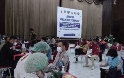1.800 Satpam dan Petugas Cleaning Service di DIY Disuntik Vaksin Covid-19