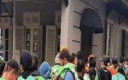 Antrean di Rumah Makan di Mergangsan Mengular Sampai Jalan, Ini Sebabnya