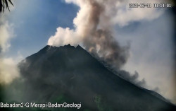 Merapi Muntahkan Awan Panas 2 Kali, Durasi Total 4 Menit