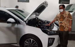 PLN Solo Dukung Penggunaan Mobil Listrik