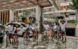#GowesKotaKota untuk #JogjaLebihBike, THE 1O1 Yogyakarta Tugu Truly Care Rayakan 7th Anniversary