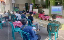 UAD Beri Pendampingan Segar Lansia dan Remaja Sapa Covid-19