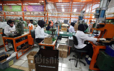 Vaksinasi Harus Lebih Progresif karena Gelombang Covid-19 Hantam Ekonomi