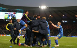 Dramatis, Ukraina Lolos ke Perempat Final Euro 2020