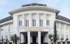 Lonjakan Covid-19 Bikin Sektor Kesehatan Indonesia Kewalahan