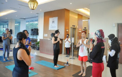 The Atrium Hotel and Resort Gelar Enjoy Sunset with Ashtanga Move