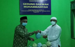 UMY Kenalkan Gerakan Shadaqah Bebas Riya dan Bernilai Edukasi