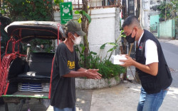 1.000 Paket Makanan Dibagikan di Malioboro saat PPKM Darurat