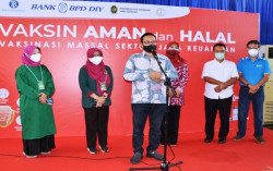 Vaksinasi Menyasar Sektor Jasa Keuangan Terus Dipercepat 