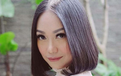 Nola B3 Tak Menyangka Hamil Lagi di Usia 43 Tahun