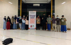 UMY Tingkatkan Literasi Media Digital Islami Remaja Masjid Al-Ikhlas Tamantirto Kasihan
