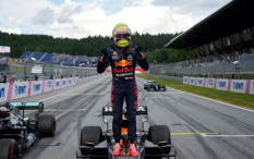 Verstappen Kalahkan Hamilton di Sprint Race Jelang GP Inggris