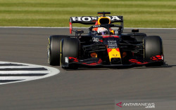 Verstappen Kecelakaan, Bendera Merah Dikibarkan di Sirkuit Silverstone