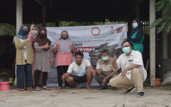 UMY Terapkan Teknologi Mesin Granulator Inovatif Pembuat Kompos Granul Untuk Meningkatkan Produktivitas Usaha Kelompok Tani Dusun Karangwuni di Massa Pandemi