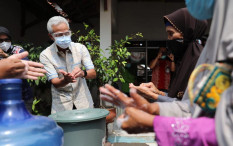 Ganjar Minta Pemerintah Pusat Dengarkan Suara Rakyat soal Perpanjangan PPKM