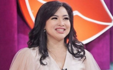 Punya Cucu Pertama, Feni Rose Resmi Jadi Nenek
