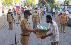 DPMPT Kulonprogo Bantu Warga Terdampak PPKM