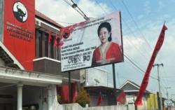 Baliho Puan Dicoret Open BO, Begini Respons PDIP Jatim