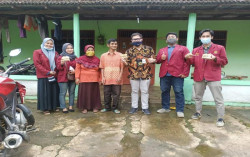 KKN UMY Berdayakan UMKM Bakpia dan Kue Kucur di Tengah Pandemi