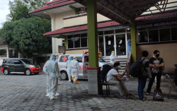 Pasien Isoman di Sleman Mulai Dievakuasi ke Isoter