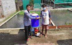 KKN IT UMY 106 Luncurkan Alat Pemberi Pakan Ikan Otomatis Membantu UMKM Petani Ikan di Masa Pandemi