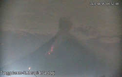 Pagi Ini, Merapi Kembali Luncurkan Awan Panas