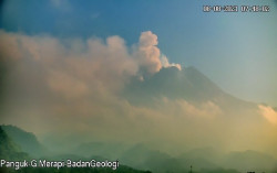 Awan Panas Merapi, 6 Lokasi Ini Terjadi Hujan Abu Tipis..